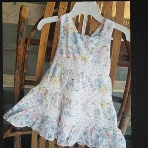 🌺NWT WHITE FLOWER  DRESS